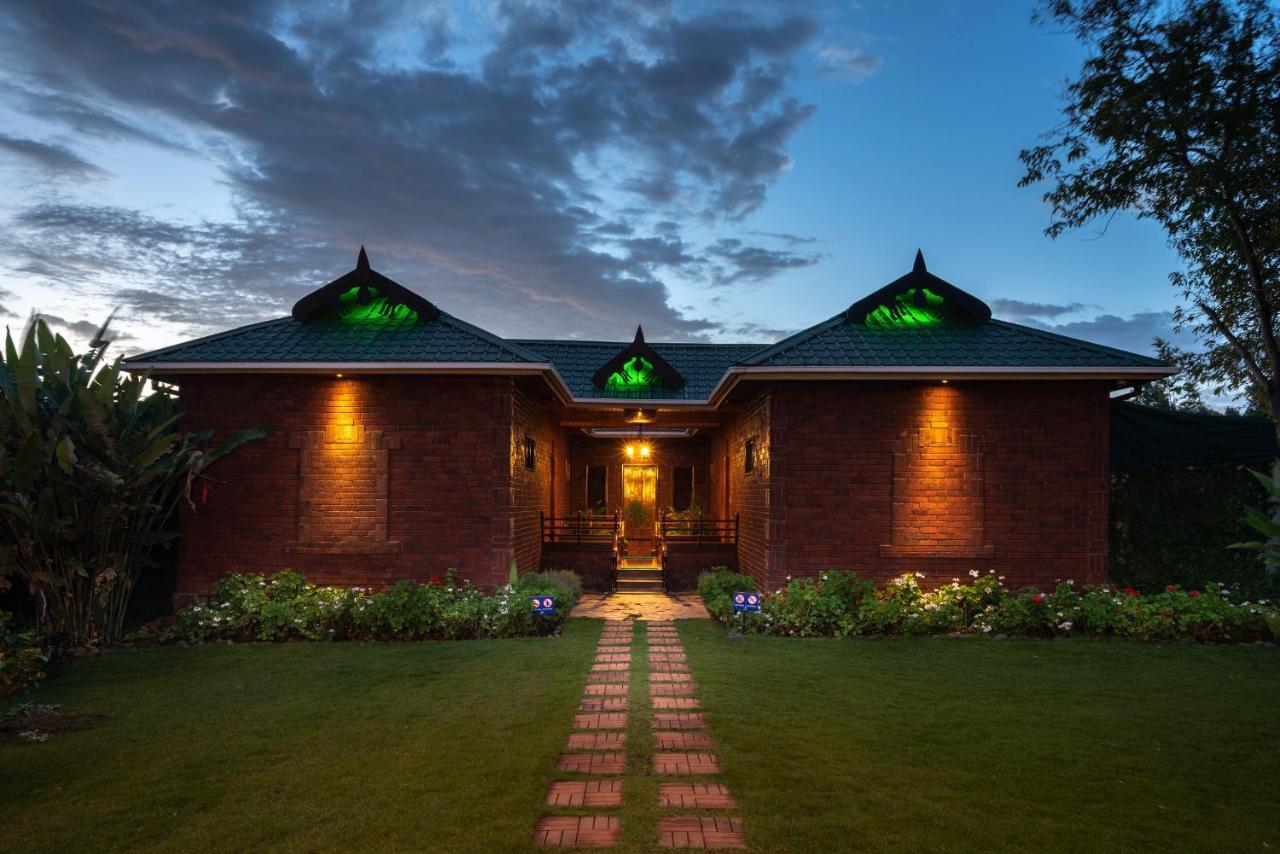 Fun Retreat Resort, Hotel And Ayurveda Spa Аруша Екстериор снимка