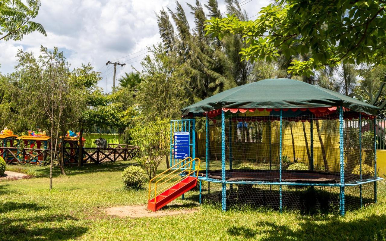 Fun Retreat Resort, Hotel And Ayurveda Spa Аруша Екстериор снимка
